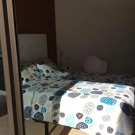 Las Palmeras De Giniginamar 아파트 *
